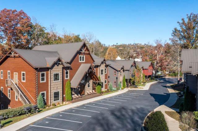 The Mighty Crabapple Manor By Stony Brook Cabins Gatlinburg Kültér fotó